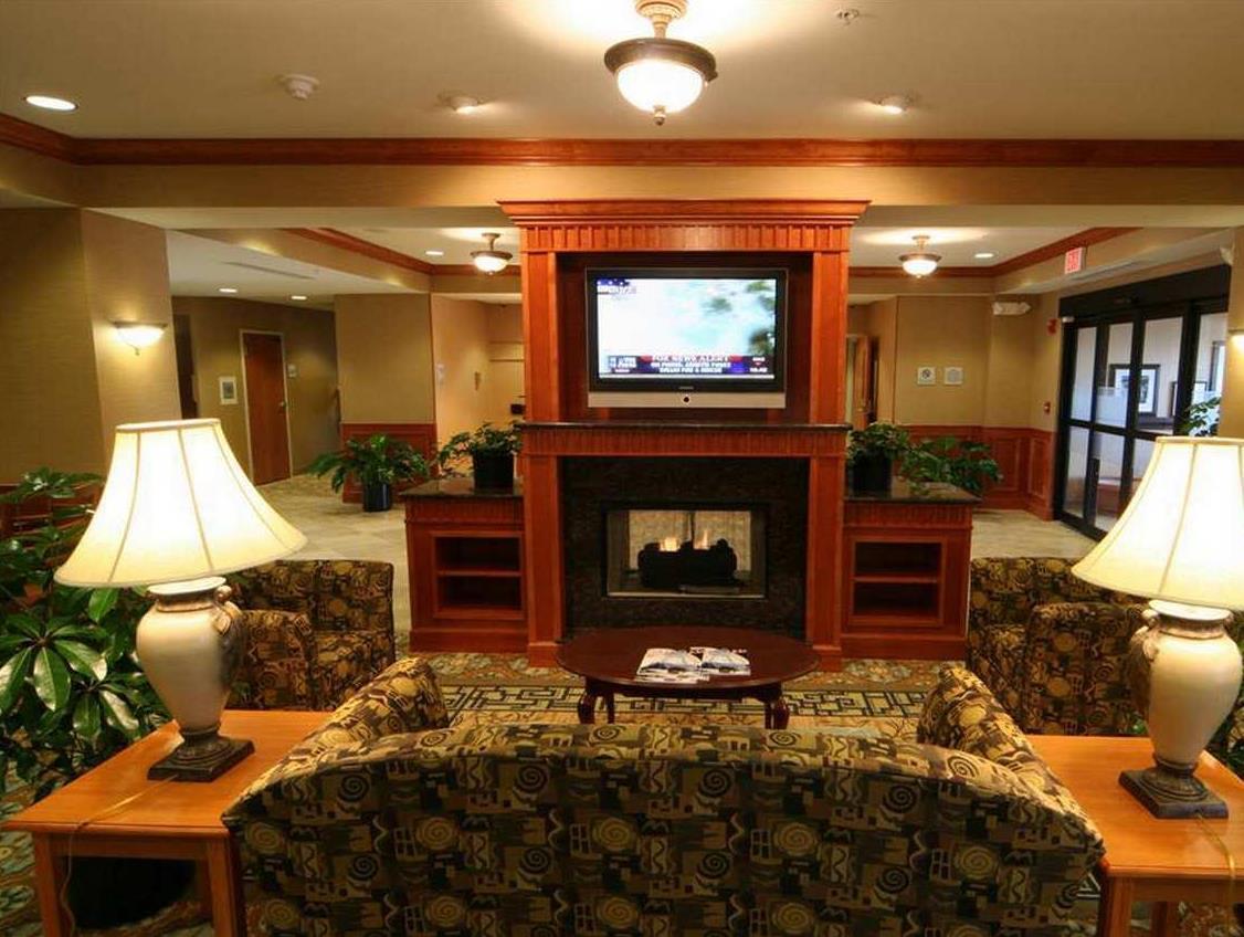 Hampton Inn Commerce/Novi Luaran gambar