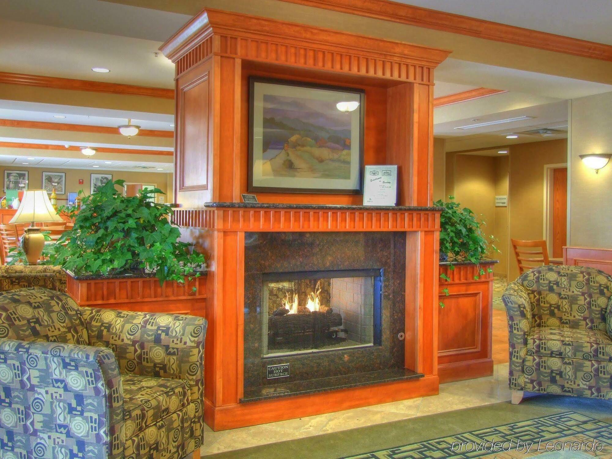 Hampton Inn Commerce/Novi Luaran gambar